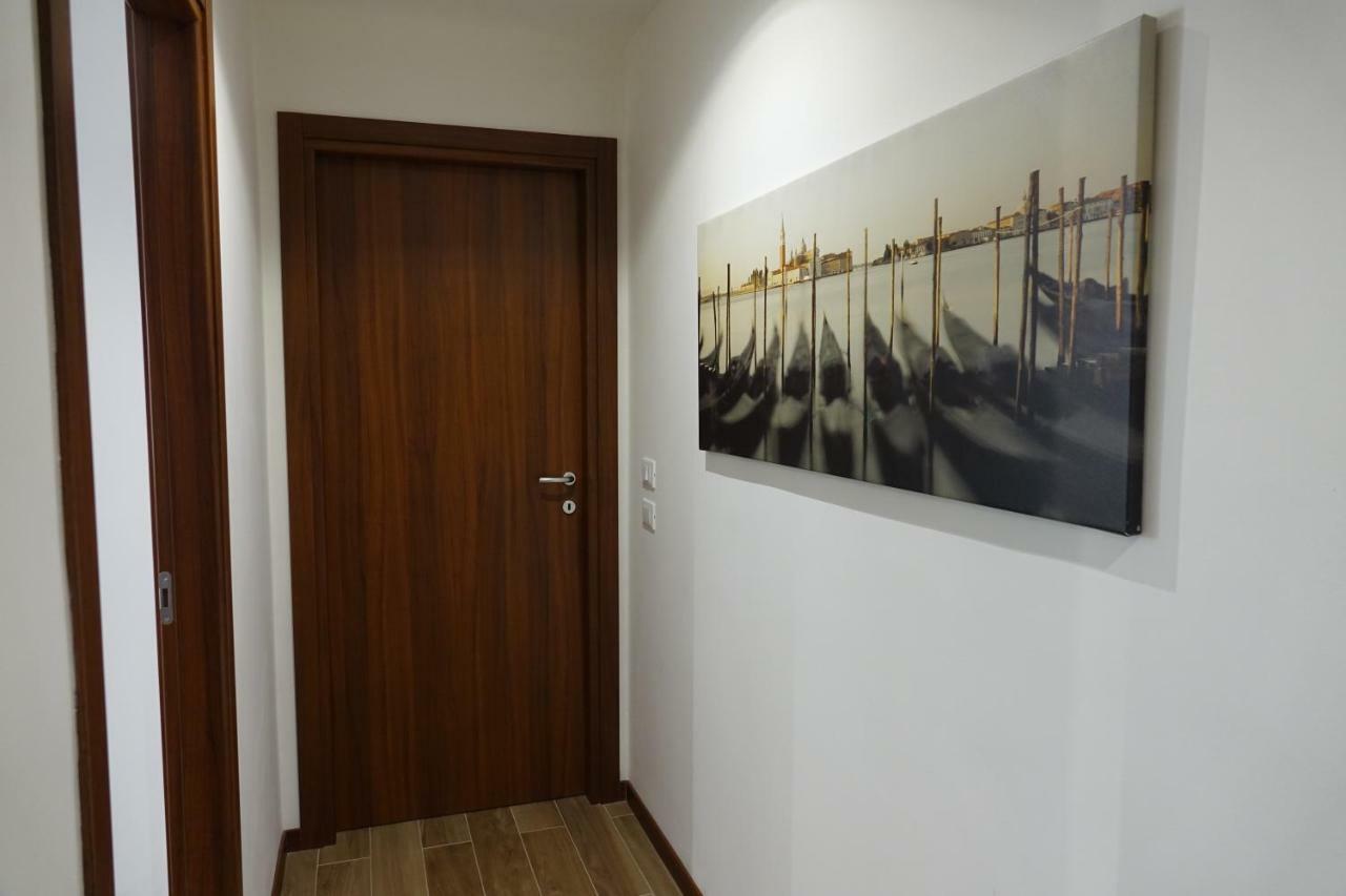 Apartment Primopiano - *
